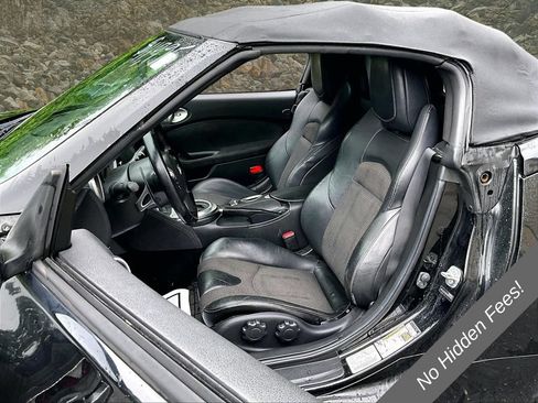 Used 2014 Nissan 370Z Touring w/ Sport Package RWD image 21