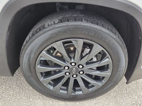 Used 2023 Chevrolet Traverse RS AWD/4WD image 10