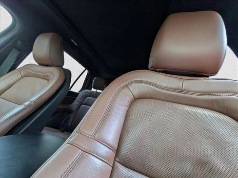 Used 2022 Lincoln Aviator Reserve w/ Elements Package Plus image 14