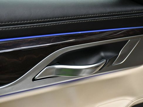 Used 2016 BMW 750i RWD image 19