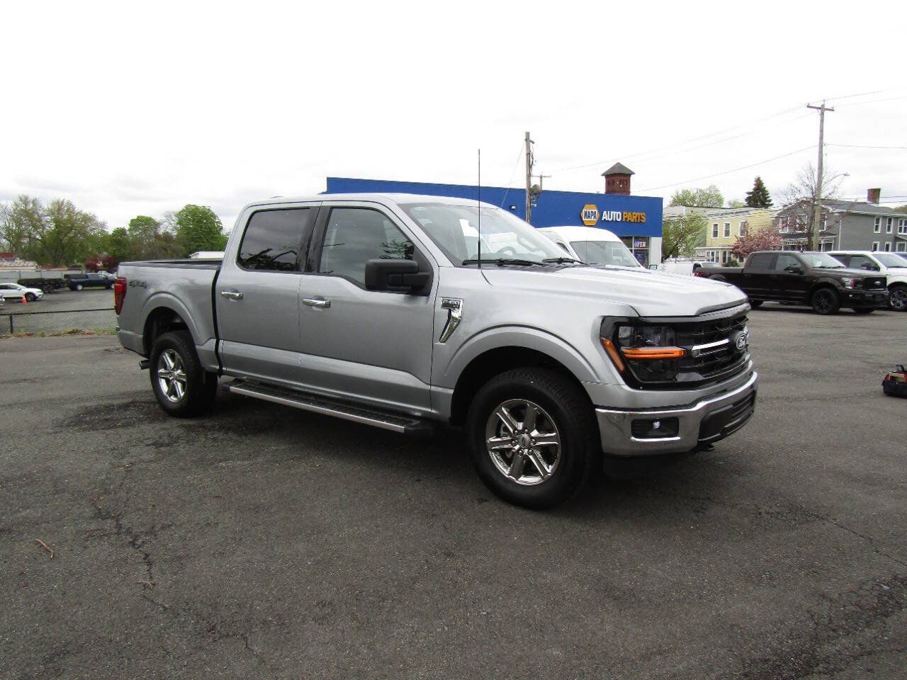 Used 2025 Ford F150 XLT w/ Equipment Group 301A Standard AWD/4WD image 42