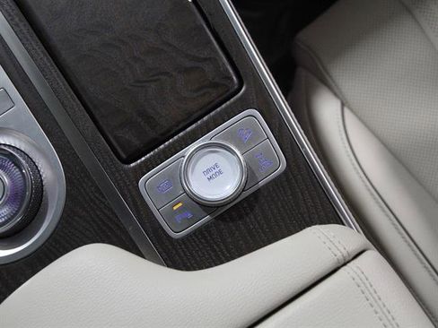 Certified 2021 Genesis GV80 2.5T w/ Prestige Package 04 image 18