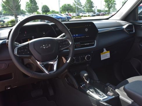 New 2026 Chevrolet TrailBlazer LT w/ Convenience Package FWD image 20