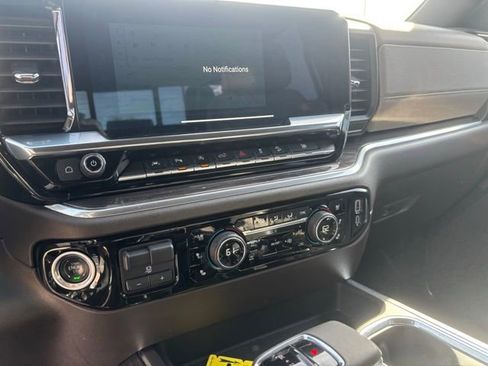 Used 2025 Chevrolet Silverado 1500 LTZ image 18