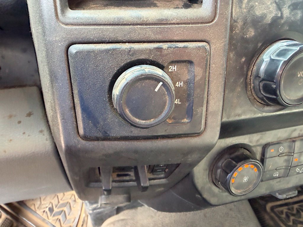 Used 2022 Ford F350 XL w/ Power Equipment Group AWD/4WD image 18