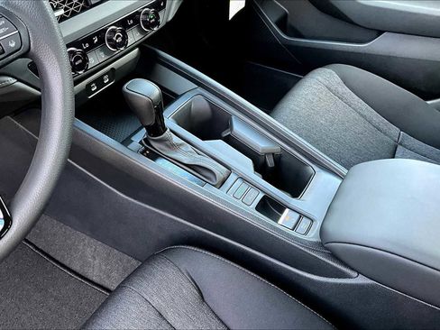 New 2025 Honda Accord SE image 7