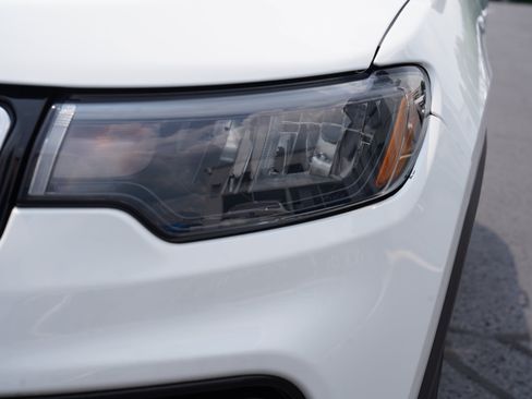 Used 2022 Jeep Compass Limited AWD/4WD image 13