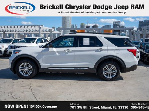 Used 2023 Ford Explorer XLT w/ Equipment Group 202A image 8