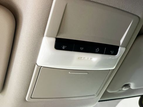 Used 2023 Nissan Rogue S AWD/4WD image 22