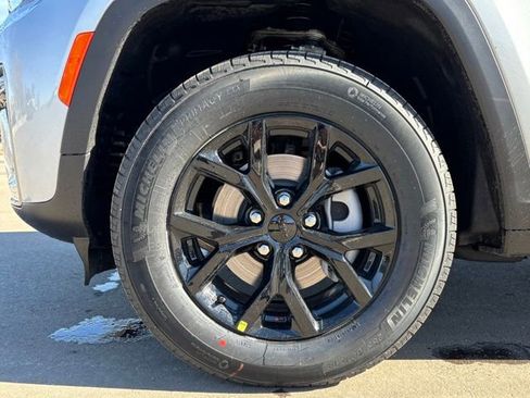 New 2026 Jeep Grand Cherokee 4WD image 27