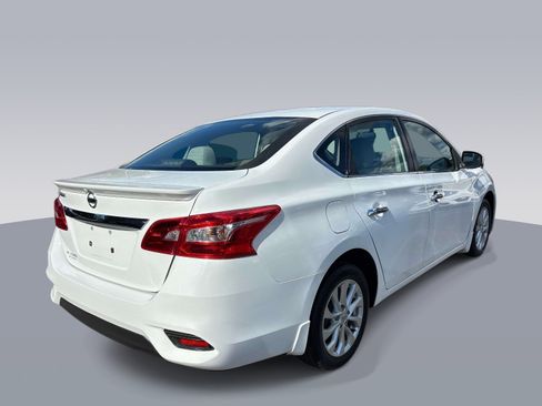 Used 2017 Nissan Sentra S w/ S Style Package FWD image 3