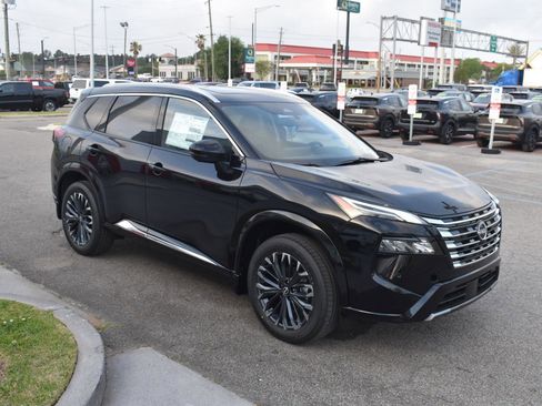 New 2026 Nissan Rogue Platinum image 15