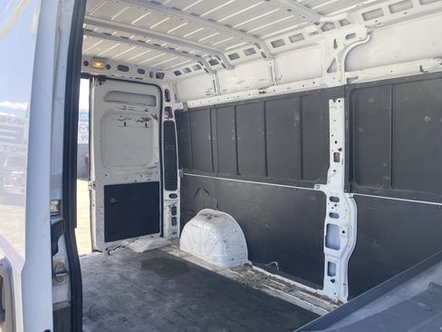 Used 2023 RAM ProMaster 2500 FWD image 16