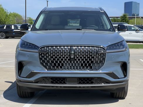 New 2025 Lincoln Aviator Reserve image 14