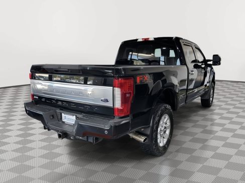 Used 2019 Ford F250 Platinum w/ Platinum Ultimate Package AWD/4WD image 7