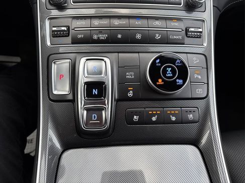 Used 2023 Hyundai Santa Fe Limited image 34