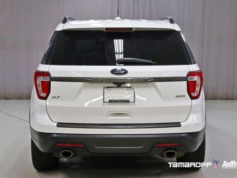 Used 2019 Ford Explorer XLT w/ Equipment Group 202A image 16