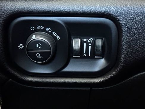 Used 2022 RAM 3500 Laramie image 41