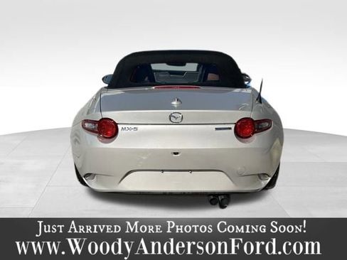 Used 2023 MAZDA MX-5 Miata Grand Touring w/ Weather Package image 5