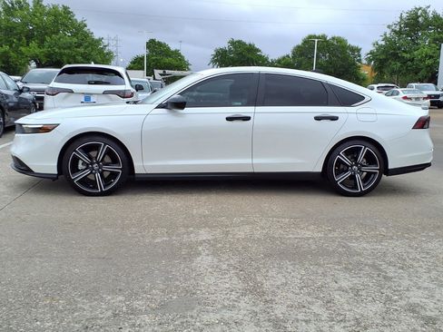 Used 2025 Honda Accord Sport image 22