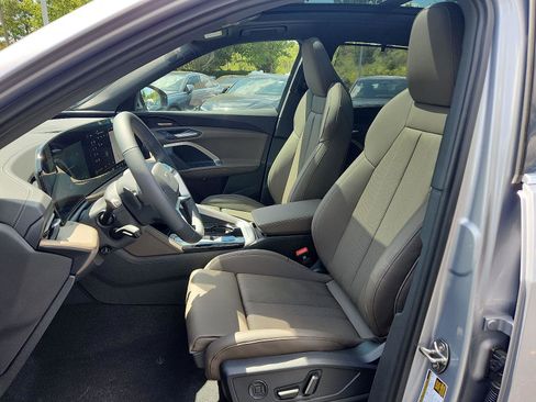 New 2025 Audi Q5 Premium Plus image 9
