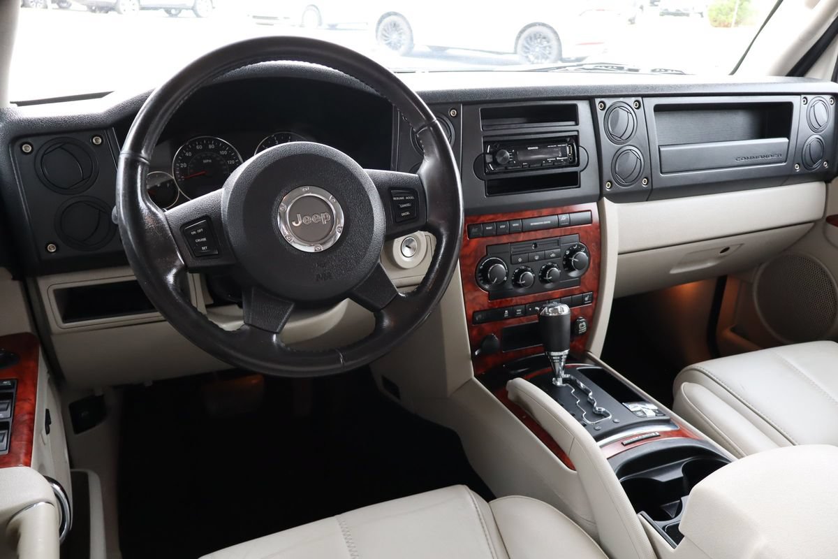 Used 2006 Jeep Commander Limited w/ Trailer Tow Group IV AWD/4WD image 15