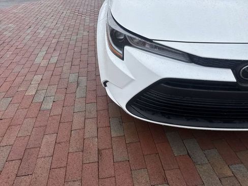 Used 2024 Toyota Corolla LE FWD image 21