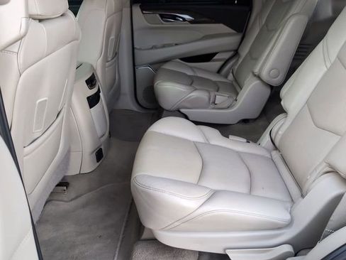 Certified 2020 Cadillac Escalade Premium Luxury image 26