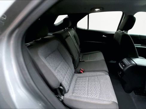 Used 2023 Chevrolet Equinox LT image 17