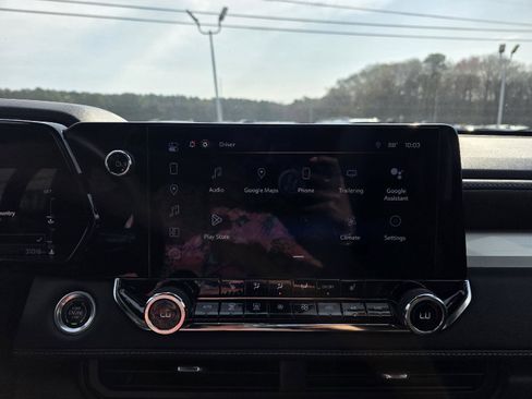 Used 2023 Chevrolet Colorado LT w/ LT Convenience Package II image 19