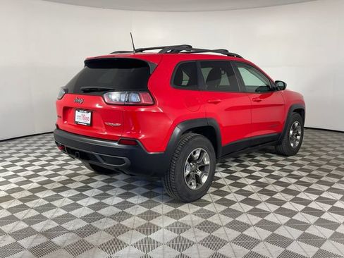 Used 2019 Jeep Cherokee Trailhawk AWD/4WD image 25