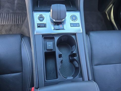 Certified 2025 Jaguar F-PACE R-Dynamic S AWD/4WD image 25