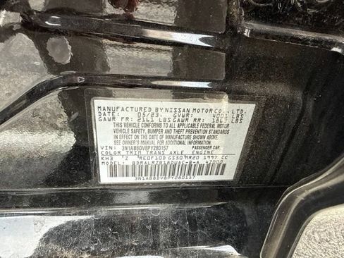 Used 2023 Nissan Sentra SR w/ Midnight Edition Package FWD image 10