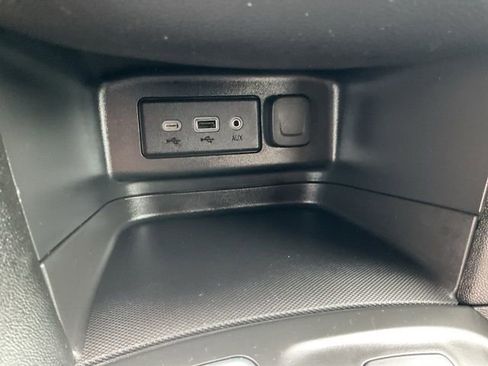 Used 2023 Chevrolet Equinox LT image 20