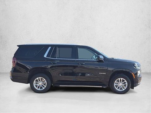 Used 2025 Chevrolet Tahoe LT AWD/4WD image 4
