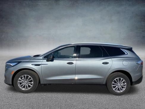 Used 2023 Buick Enclave Essence AWD/4WD image 12