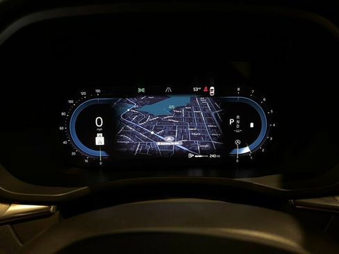 Used 2023 Volvo XC60 B5 Core image 18