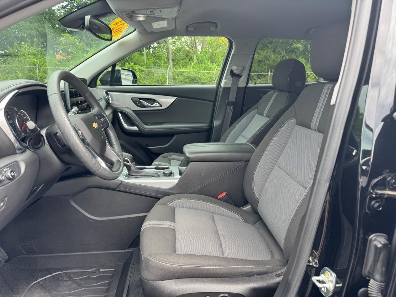 Used 2024 Chevrolet Blazer LT w/ Convenience Package FWD image 19