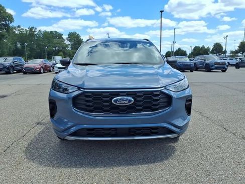 Certified 2024 Ford Escape ST-Line w/ Tech Pack #1 AWD/4WD image 2