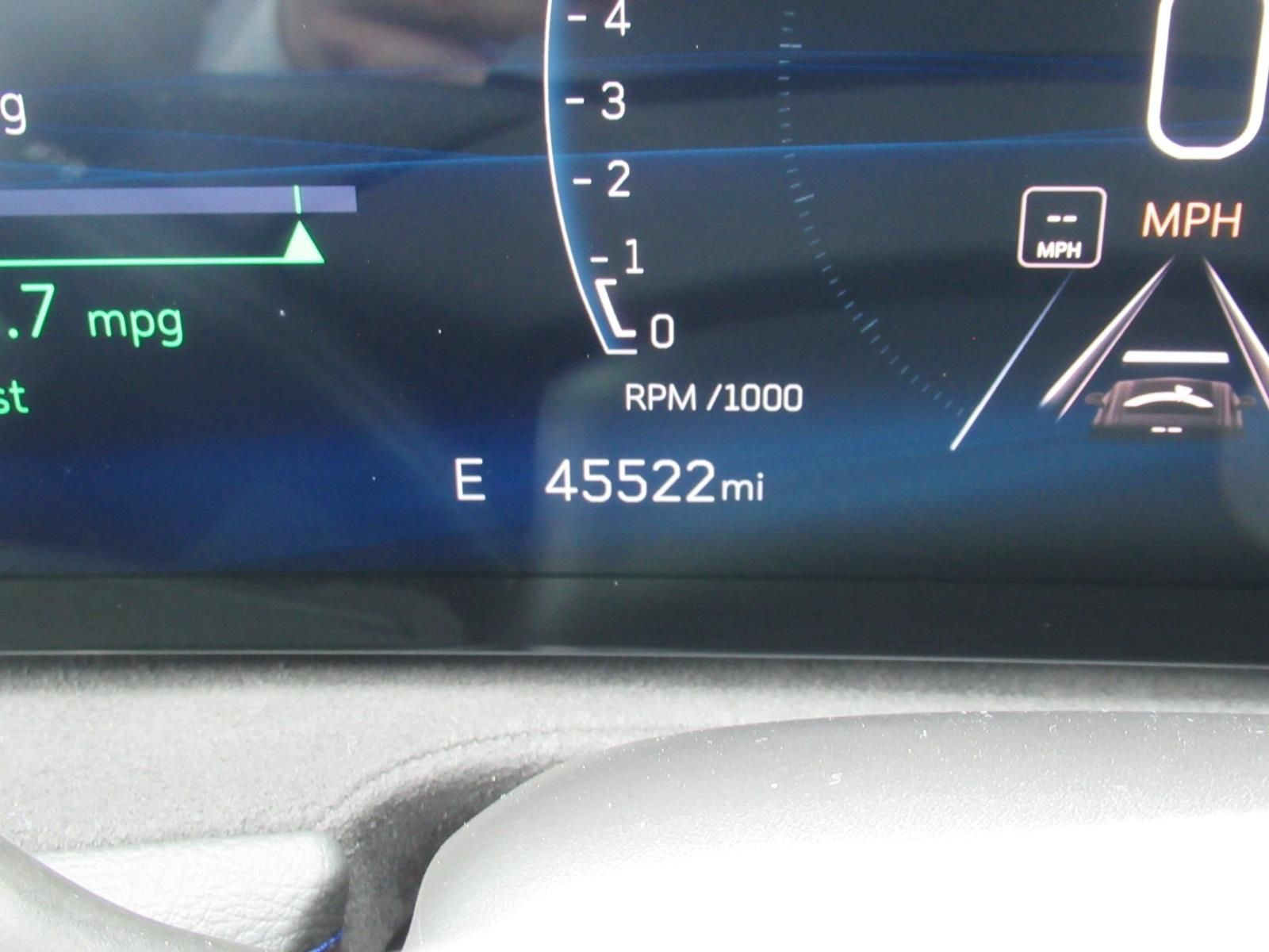Certified 2025 Cadillac XT4 Sport AWD/4WD image 33