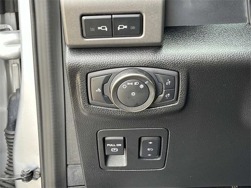 Used 2019 Ford F150 Raptor w/ Equipment Group 802A Luxury image 27