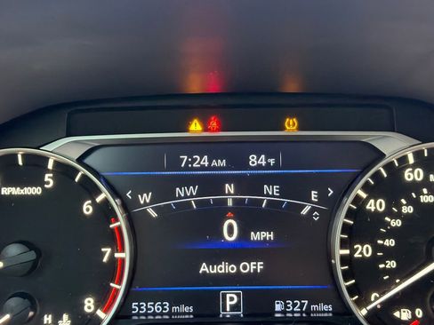 Used 2023 Nissan Altima 2.5 SR w/ SR Premium Package FWD image 13
