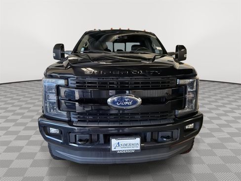 Used 2019 Ford F350 Lariat w/ Lariat Ultimate Package image 4