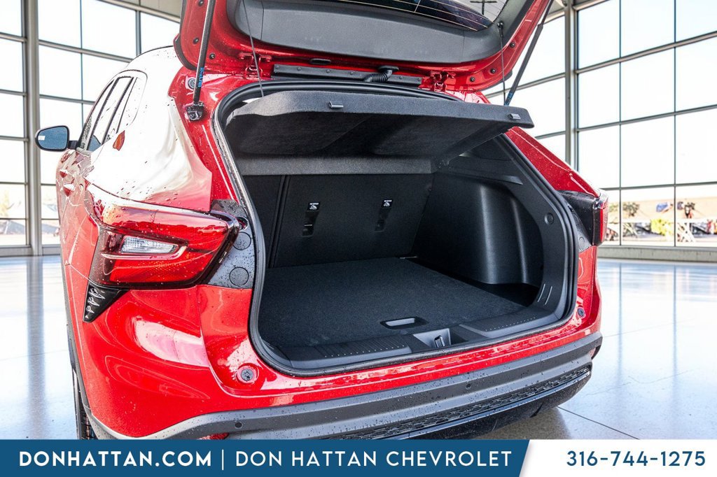 New 2026 Chevrolet Trax RS w/ Sunroof Package FWD image 31