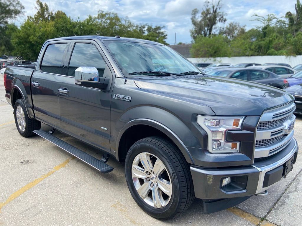 Used 2017 Ford F150 Platinum w/ Equipment Group 701A Luxury AWD/4WD image 7