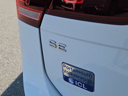 Certified 2022 Volkswagen Tiguan SE AWD/4WD image 12