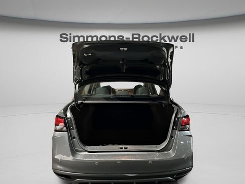 Used 2025 Nissan Versa S image 5