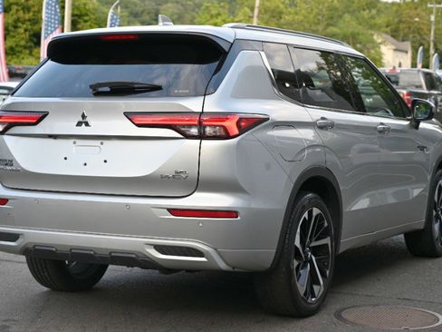 Used 2023 Mitsubishi Outlander SEL image 8