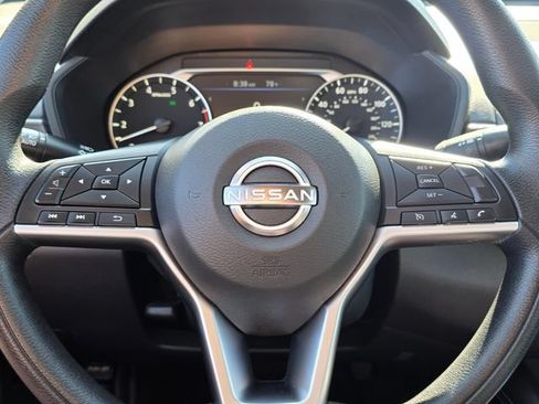 Used 2023 Nissan Altima 2.5 SV FWD image 23