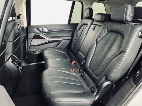 Used 2019 BMW X7 xDrive40i w/ Premium Package image 14